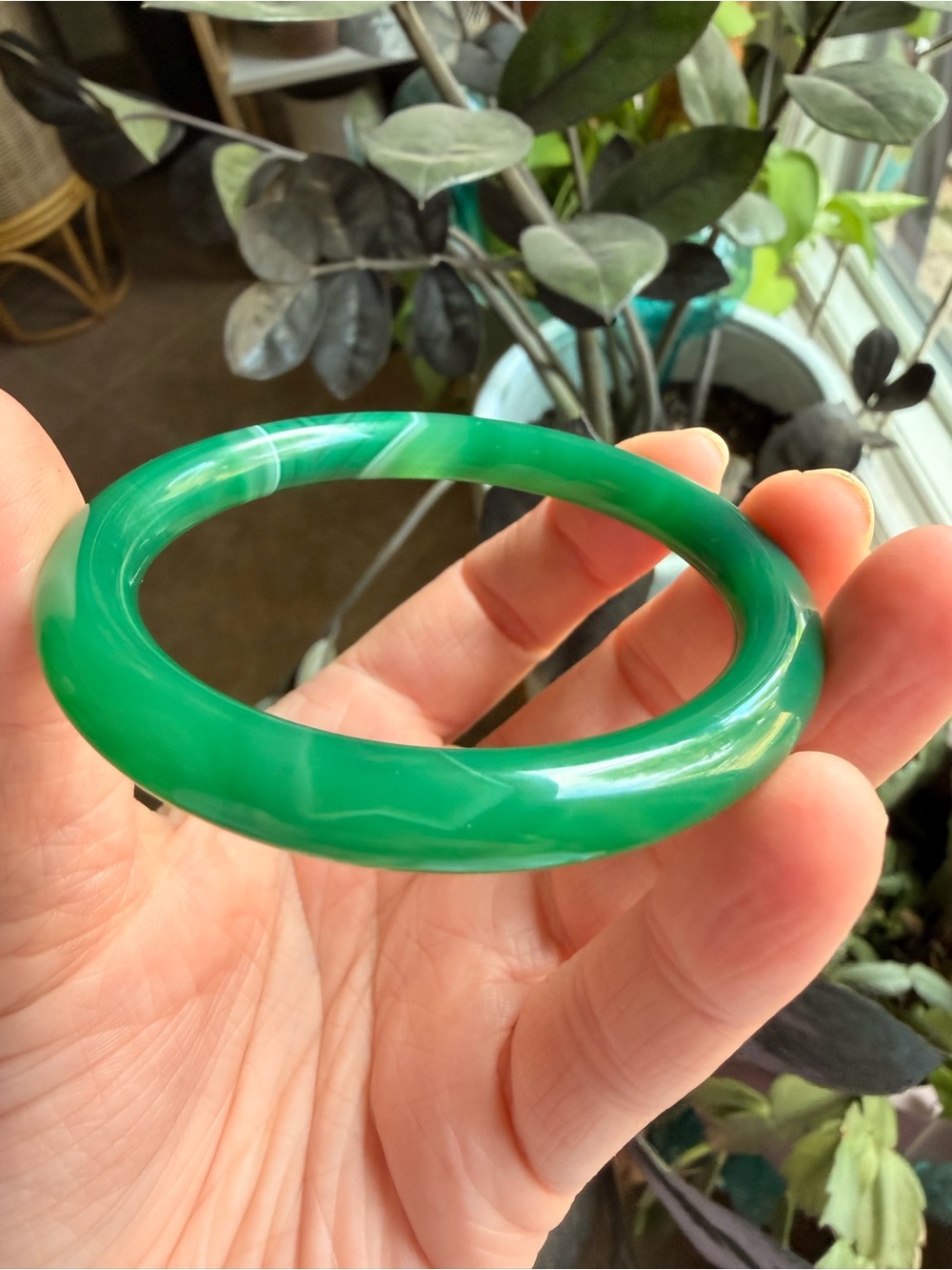 Beautiful Untreated Green Agate Stone Bangle sz 56mm
